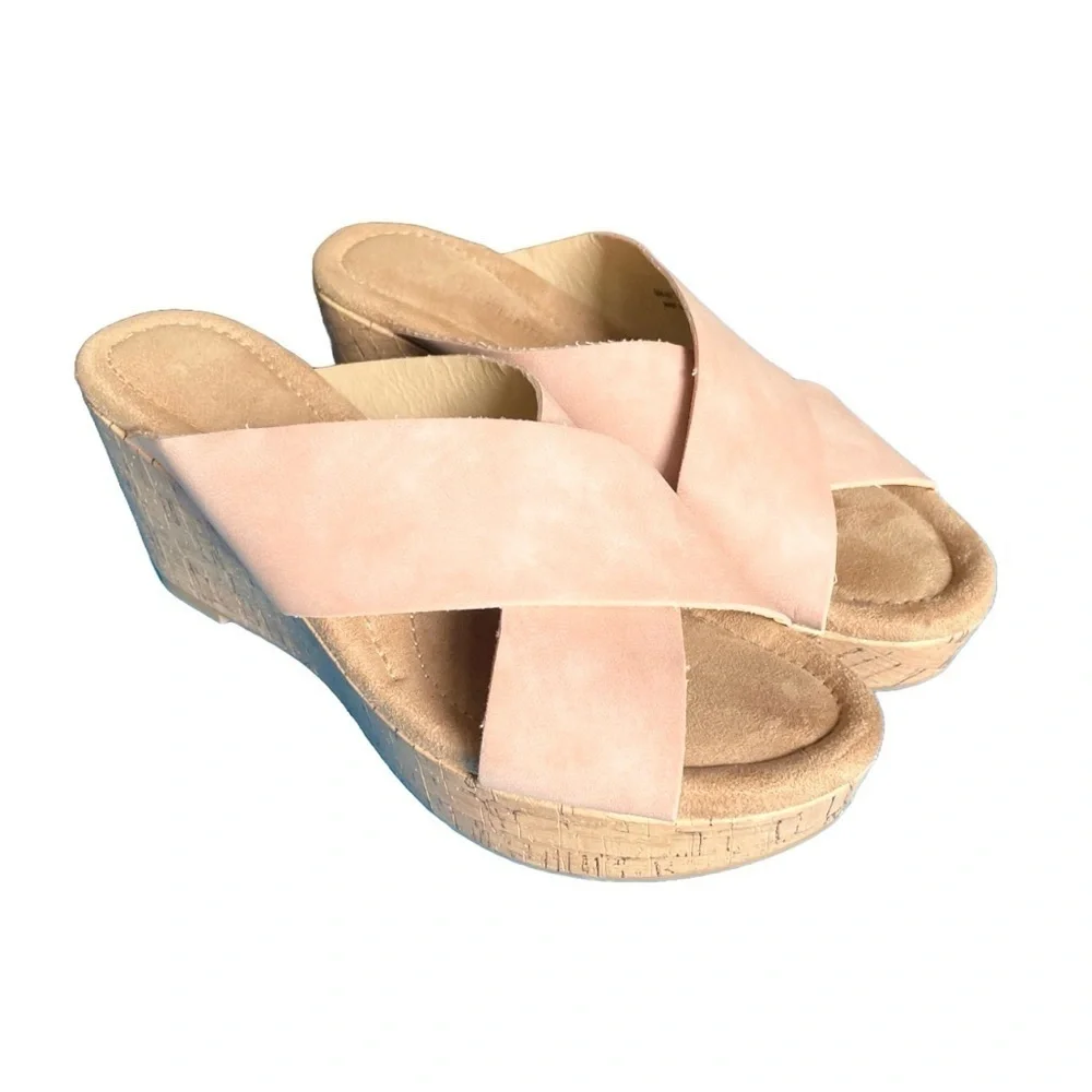 Women's Tan Wedge Sandals